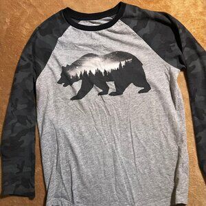 Old Navy Boy‎ XL (14/16) Gray Camo Bear Forrest Graphic Raglan Long Sleeve Shirt